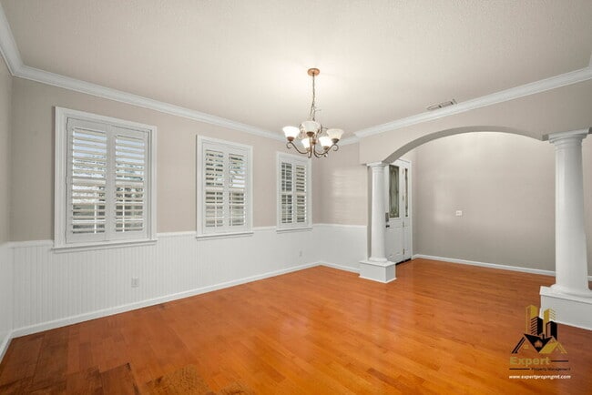 Building Photo - 5291 Bryant Rd