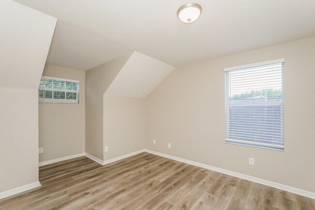 Building Photo - 7403 Oxford Garden Cir