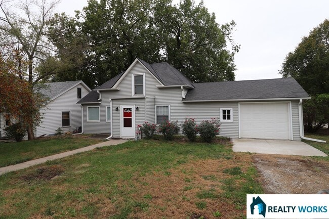 Primary Photo - Enchanting Three Bed One and a Half Bath