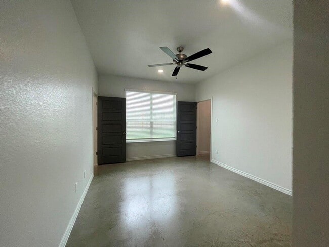 Building Photo - 224 Riptide Dr