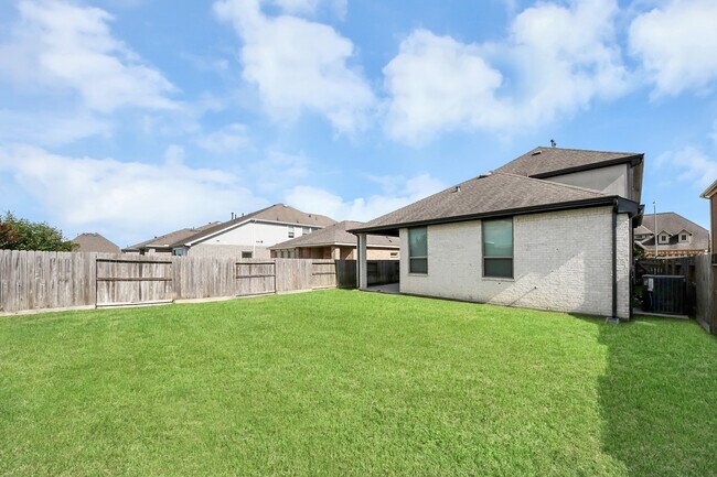 Building Photo - 24754 Levante Dr