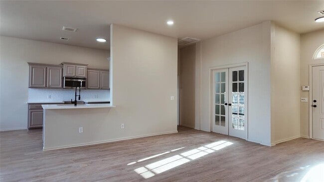 Building Photo - 3209 Grant Rd