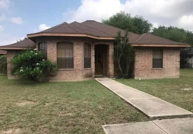 Primary Photo - 1305 James Cir