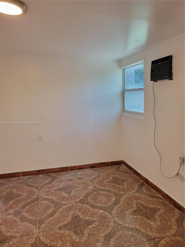 Building Photo - 8636 Miramar Pkwy