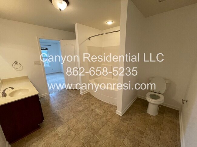 Building Photo - 177 Sagebrook Dr