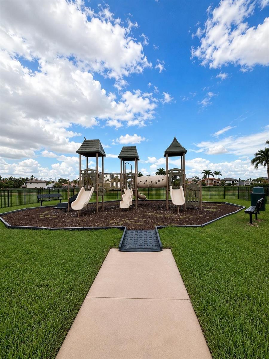 Building Photo - 16320 SW 71st Ter