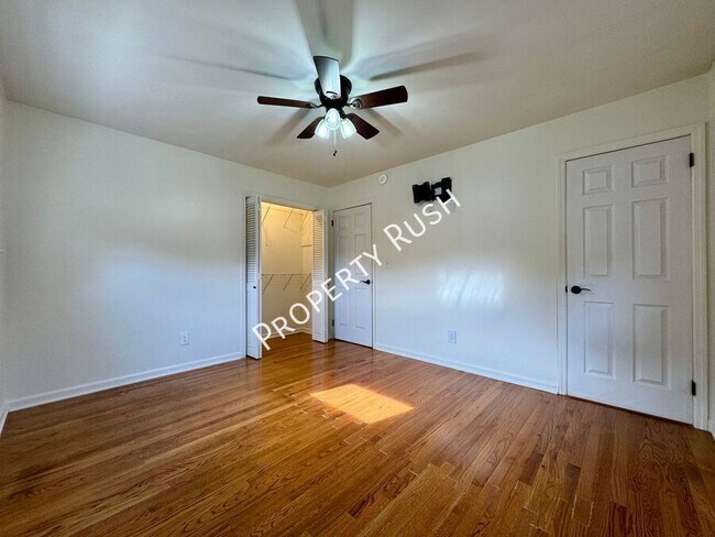 Building Photo - 7339 Brookside Dr