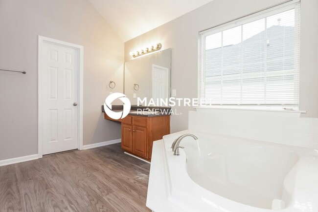 Building Photo - 10533 Barvas St