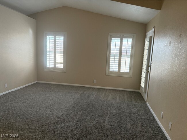 Building Photo - 204 Odyssey St