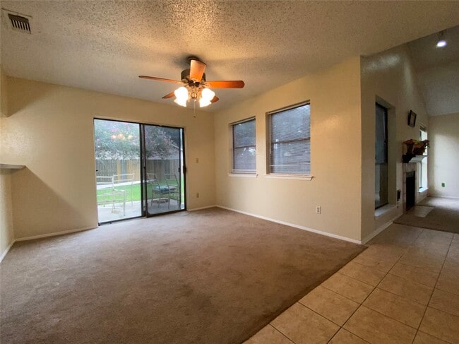 Building Photo - 10531 Golden Meadow Dr