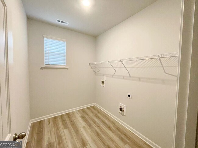 Building Photo - 928 Yancey Ct