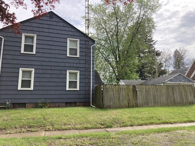 Building Photo - 4649 Westway St