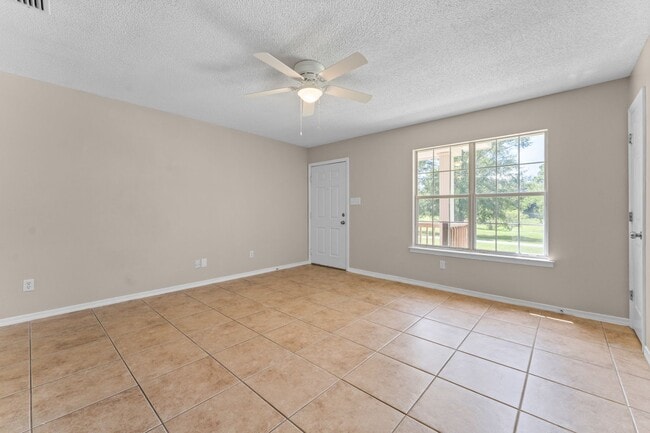 Building Photo - 20952 Liberty Ln