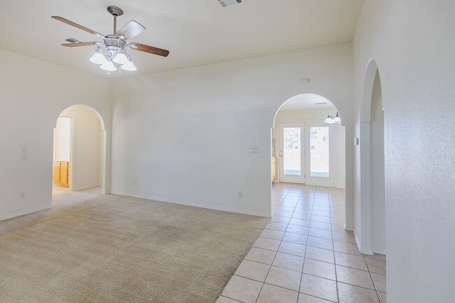 Building Photo - Beautiful Home W/Solar Panels