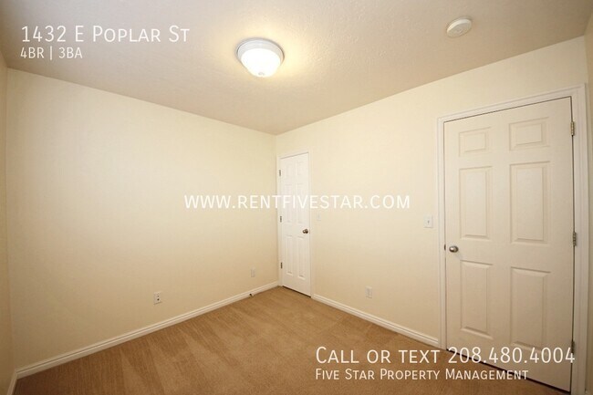 Building Photo - 1432 E Poplar St