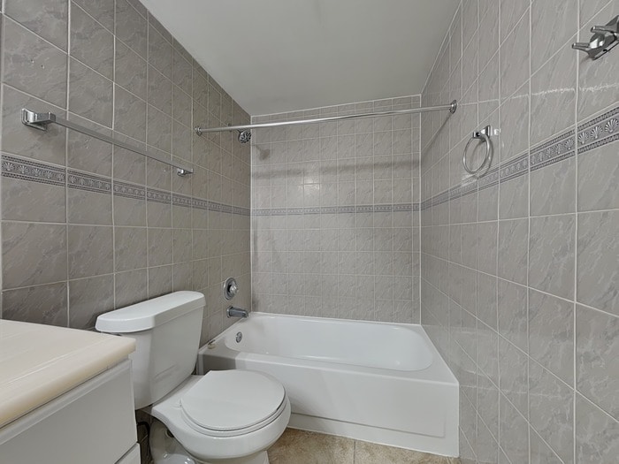 Building Photo - 9402 Lonsdale Ct