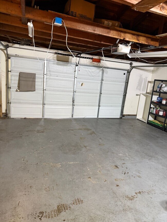 Building Photo - 1139 Lovell Ct