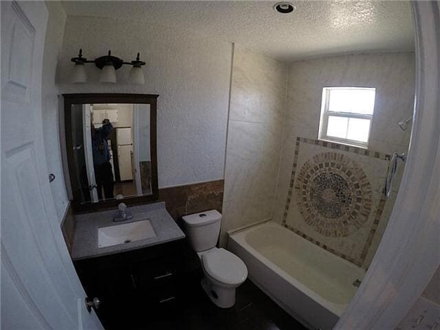 Building Photo - 8903 Old County Dr