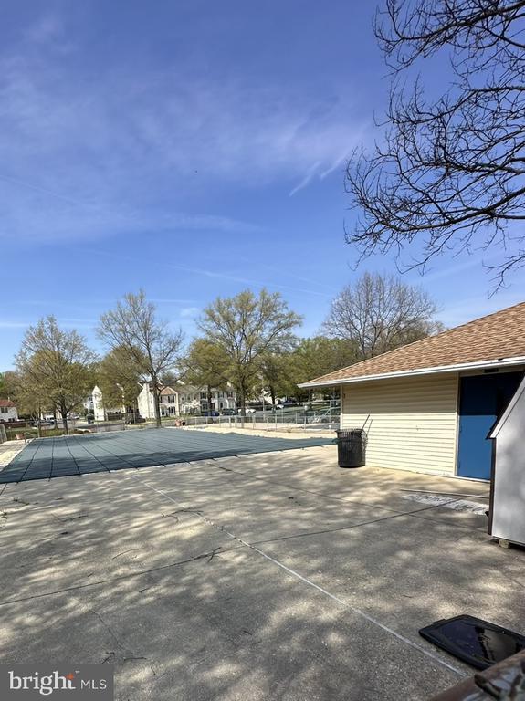 Building Photo - 14646 London Ln