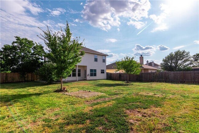 Building Photo - 200 Almquist St