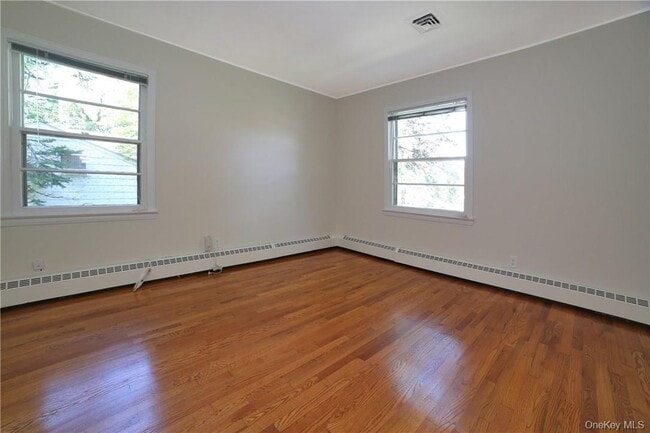 Building Photo - 7 Highview Dr