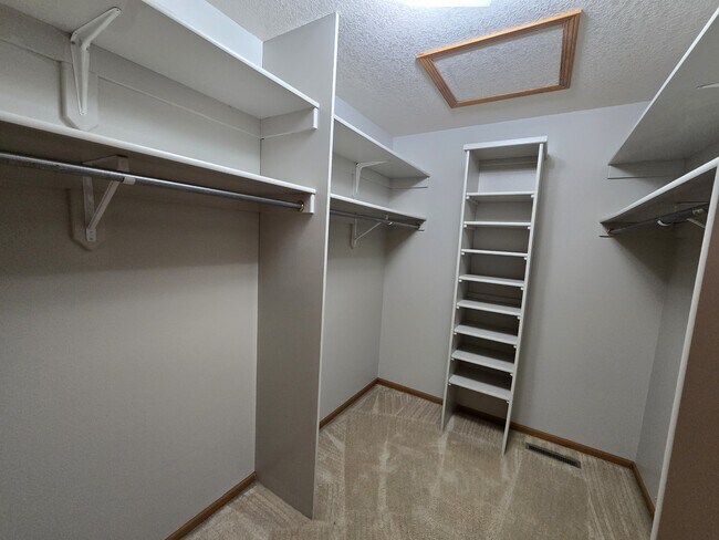 Building Photo - 4710 Donald Dr