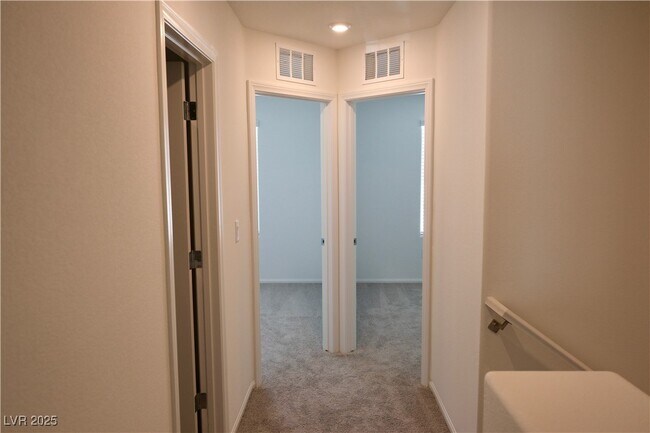 Building Photo - 1168 Heliodor Ave