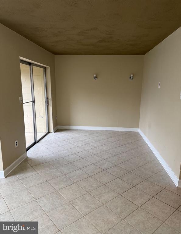 Building Photo - 12677 Castile Ct