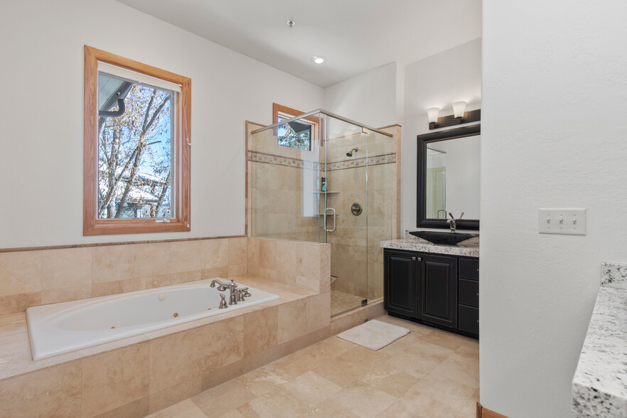 Building Photo - 3133 Mountain Ridge Ct