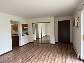 Building Photo - 480 Pleasant Run Dr