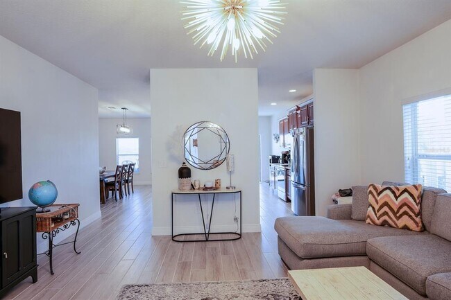 Building Photo - 8610 Turnstone Shore Ln