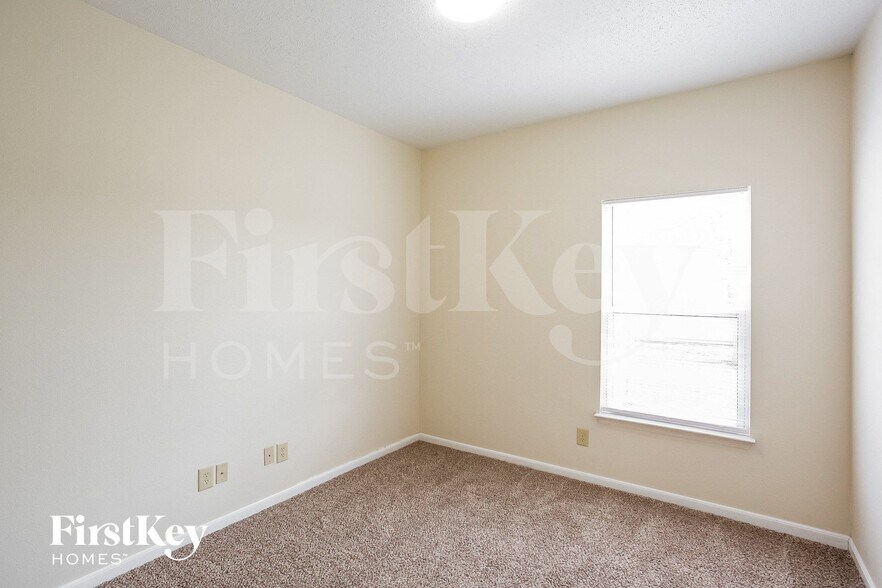 Building Photo - 1079 King Maple Dr
