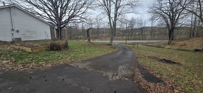 Building Photo - 1603 Industrial Loop Rd