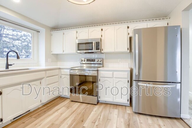 Building Photo - 7926 Primrose Ct