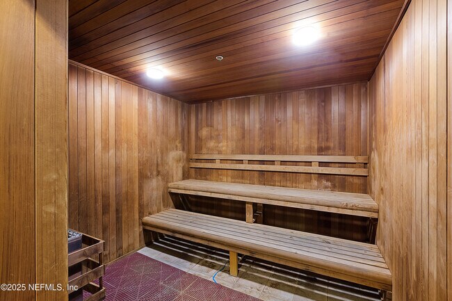 Building Photo - 443 Orchard Pass Ave