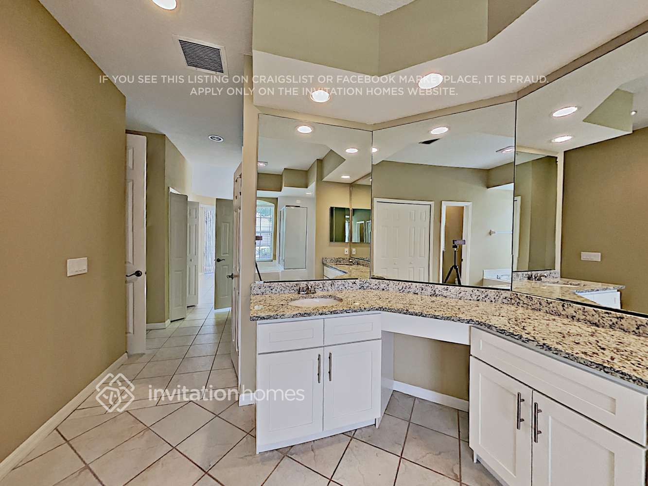 Building Photo - 11909 Clubhouse Dr