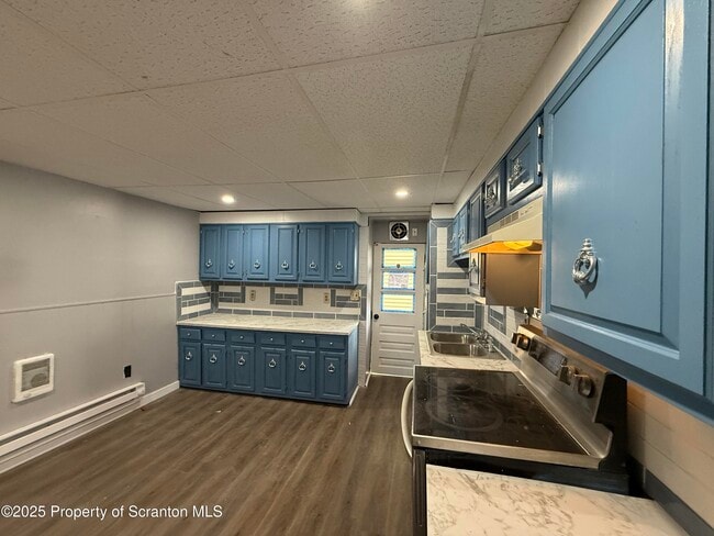 Building Photo - 1706 Prospect Ave