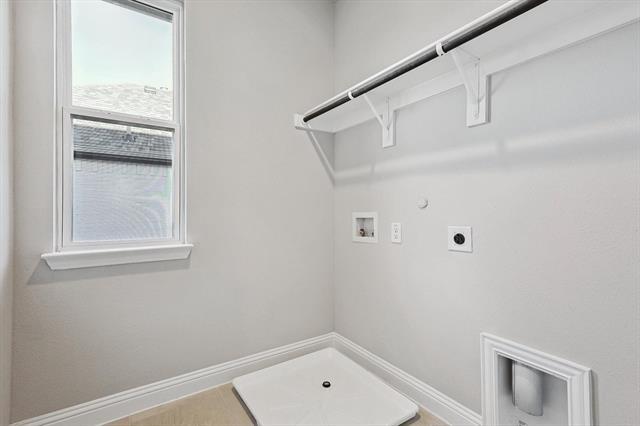 Building Photo - 725 Rain Barrel Pl