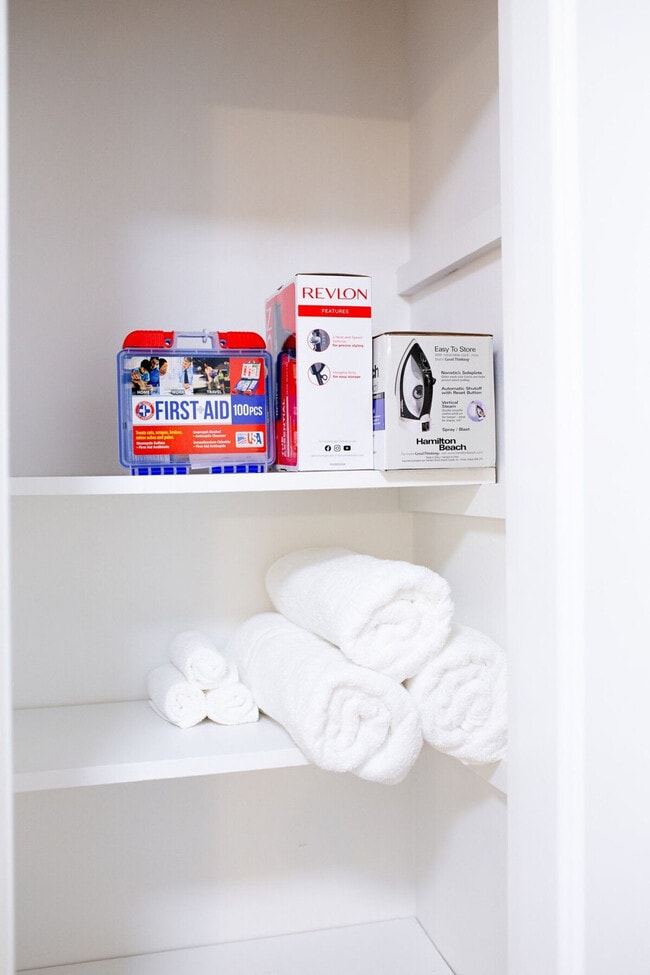 Building Photo - 619 Jack Stephens Dr