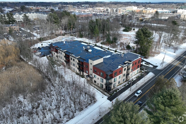 Building Photo - 451 Clifton Park Center Rd