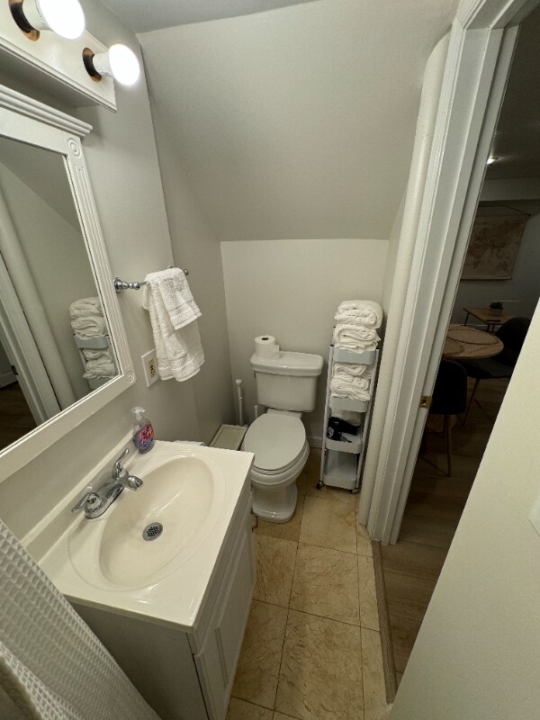 Building Photo - 28 S Ingram St