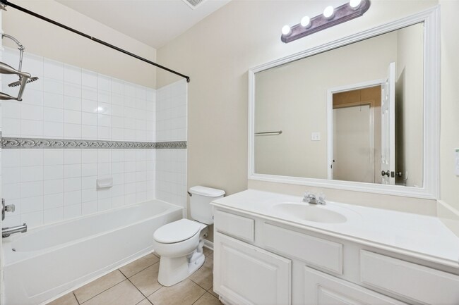 Building Photo - 11630 Forest Wind Ln