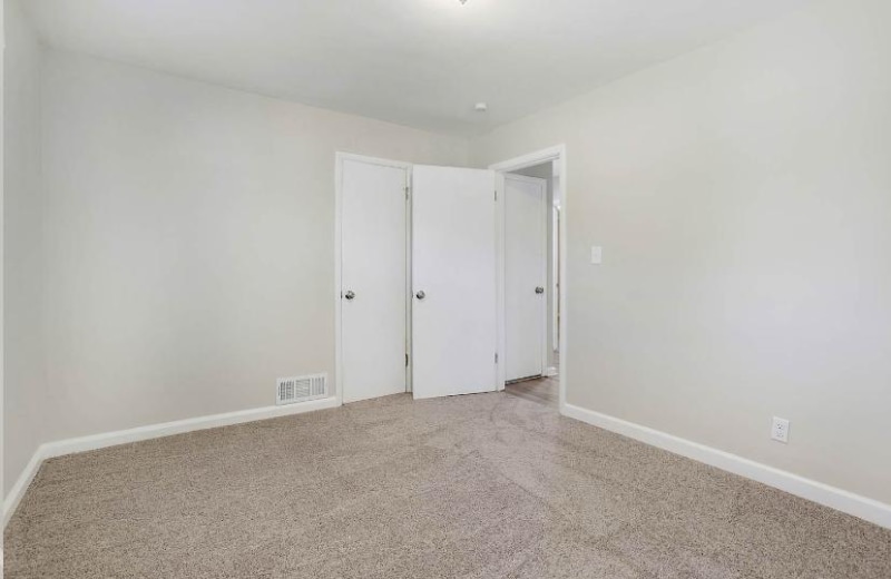 Building Photo - 2439 Oakley Ter