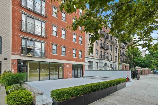 Building Photo - 235 Ocean Pkwy