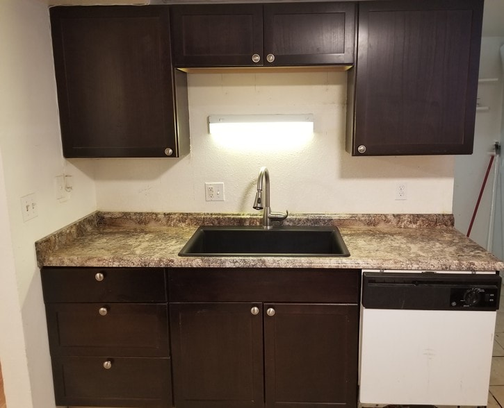 New Kitchen - 4024 Osage St