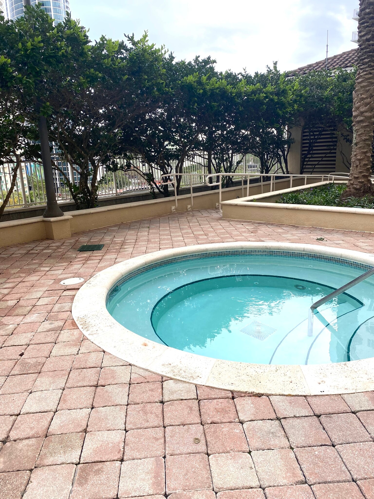 Spa - 511 SE 5th Ave