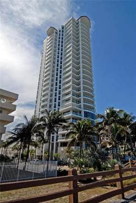 Building Photo - 4201 Collins Ave