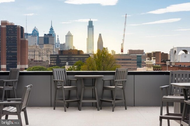 Building Photo - 218 Arch St