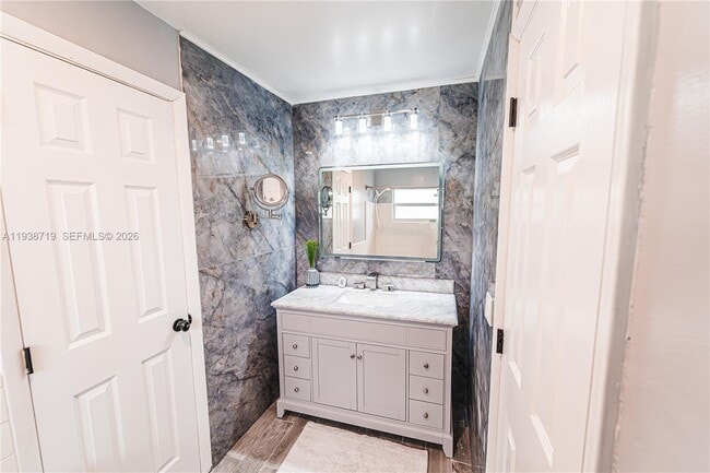 Building Photo - 8107 NW 74th Ave