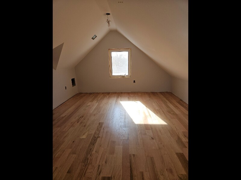 Building Photo - 701a 13th Ave